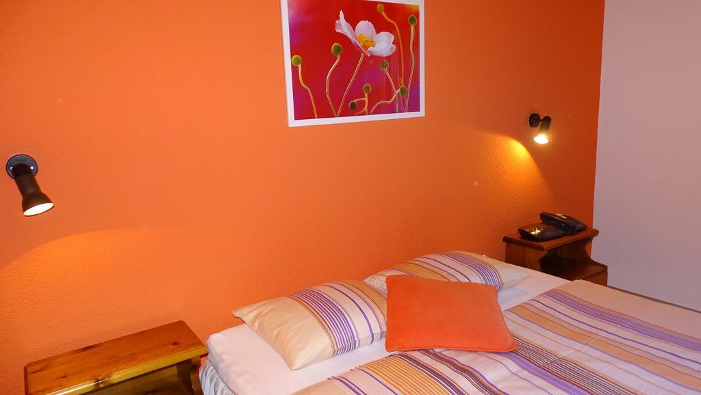 Hotel Elvetico Locarno Bilik gambar